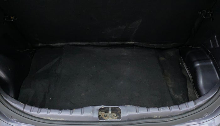 2016 Hyundai Eon ERA PLUS, Petrol, Manual, 40,179 km, Boot Inside