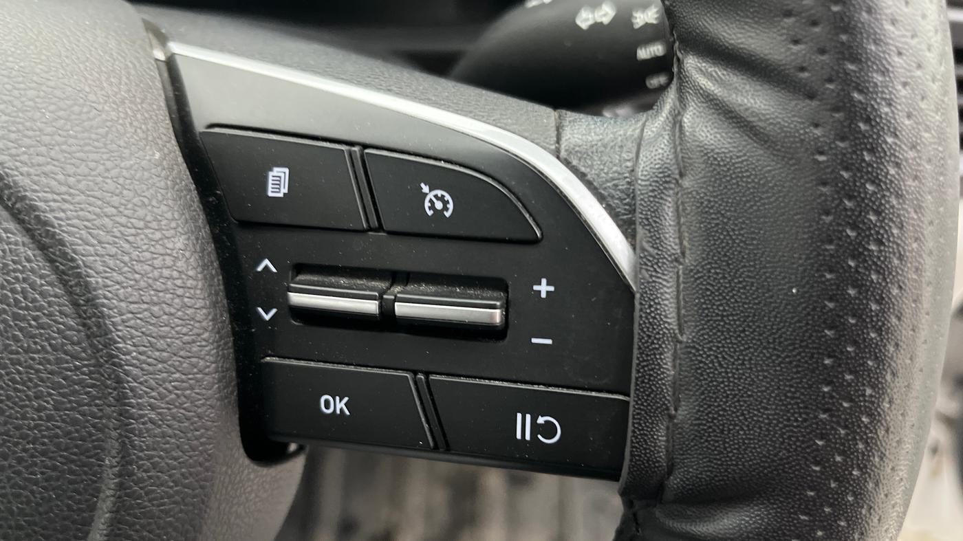 2025 Hyundai NEW I20 Sportz (O) 1.2 IVT, Petrol, Automatic, 11,272 km, Adaptive Cruise Control