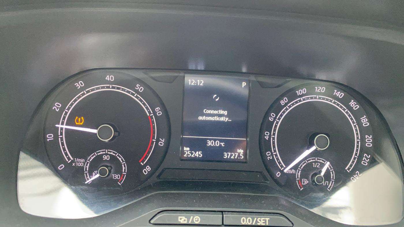 2023 Skoda KUSHAQ AMBITION 1.0L TSI AT, Petrol, Automatic, 25,209 km, Odometer Image