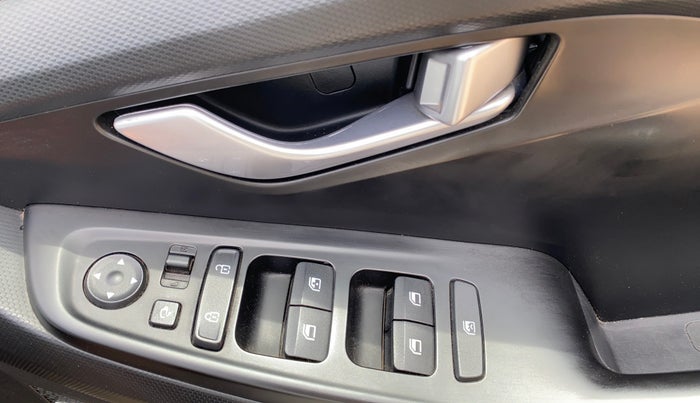 2021 Hyundai Creta SX (O) 1.4 TURBO DCT, Petrol, Automatic, 38,613 km, Driver Side Door Panels Control