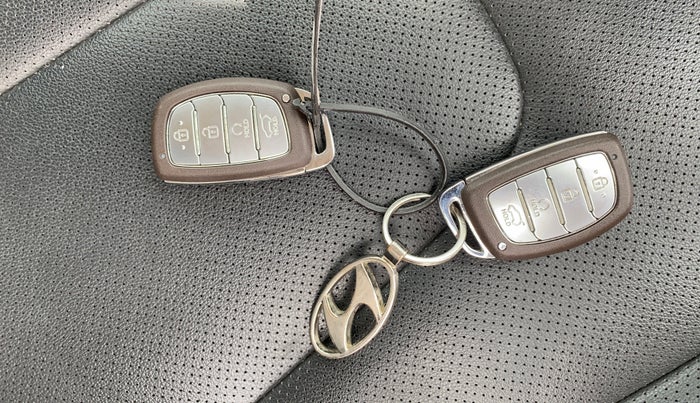 2021 Hyundai Creta SX (O) 1.4 TURBO DCT, Petrol, Automatic, 38,613 km, Key Close Up