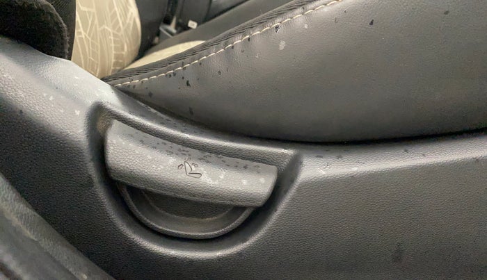 2015 Hyundai Grand i10 SPORTZ 1.2 KAPPA VTVT, Petrol, Manual, 45,848 km, Driver Side Adjustment Panel