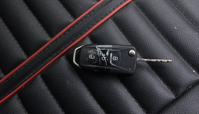 2018 Tata TIGOR XZ PETROL, Petrol, Manual, 95,399 km, Key Close Up