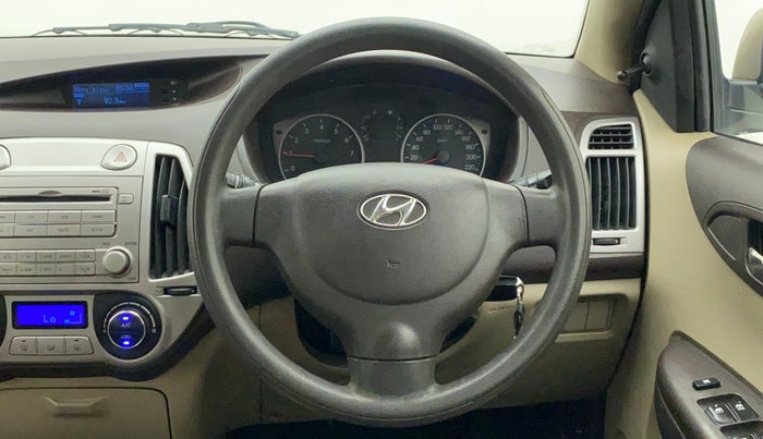 2011 Hyundai i20 MAGNA 1.2, Petrol, Manual, 86,355 km, Steering Wheel Close Up