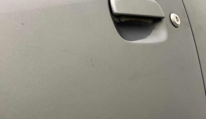 2014 Maruti Wagon R Stingray VXI, Petrol, Manual, 89,002 km, Front passenger door - Minor scratches