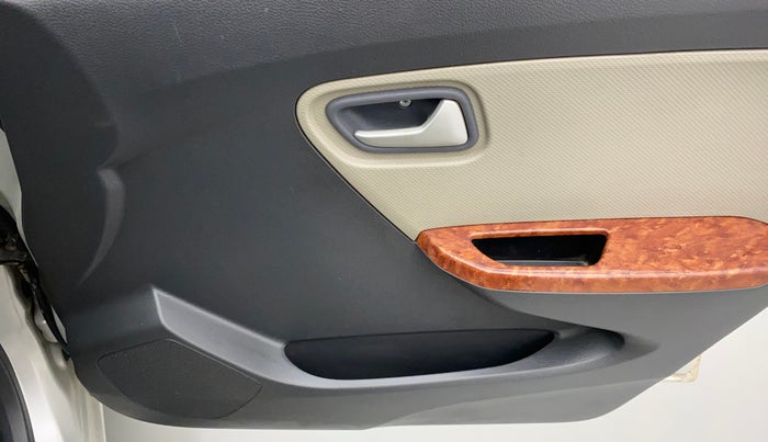 2015 Maruti Alto K10 VXI, Petrol, Manual, 26,603 km, Driver Side Door Panels Control