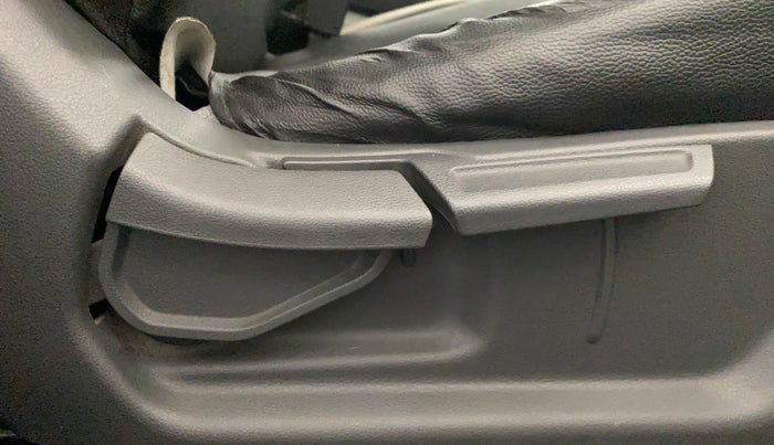 2019 Hyundai GRAND I10 NIOS SPORTZ AMT 1.2 KAPPA VTVT, Petrol, Automatic, 68,110 km, Driver Side Adjustment Panel