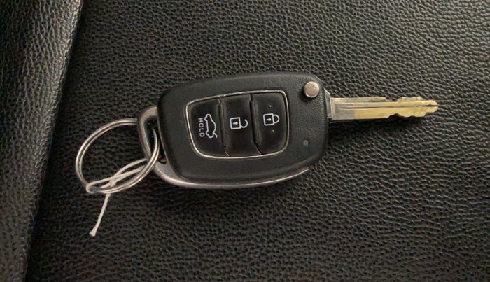 2019 Hyundai GRAND I10 NIOS SPORTZ AMT 1.2 KAPPA VTVT, Petrol, Automatic, 68,110 km, Key Close Up