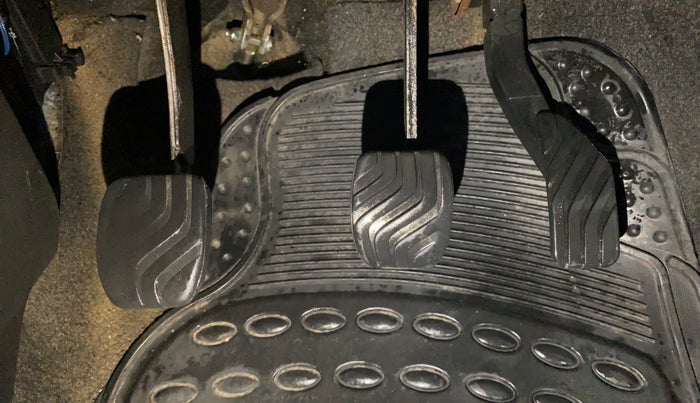 2019 Renault Kwid RXL, Petrol, Manual, 63,301 km, Pedals