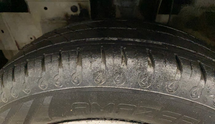 2019 Renault Kwid RXL, Petrol, Manual, 63,301 km, Left Front Tyre Tread