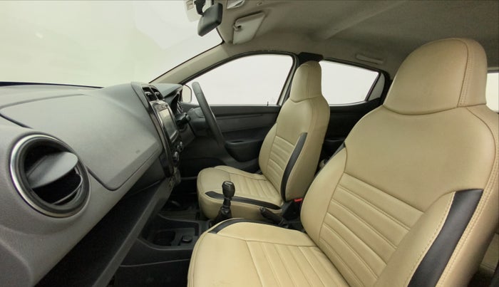 2016 Renault Kwid RXT 0.8, Petrol, Manual, 51,655 km, Right Side Front Door Cabin