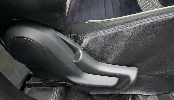 2017 Maruti Baleno DELTA PETROL 1.2, Petrol, Manual, 74,100 km, Driver Side Adjustment Panel