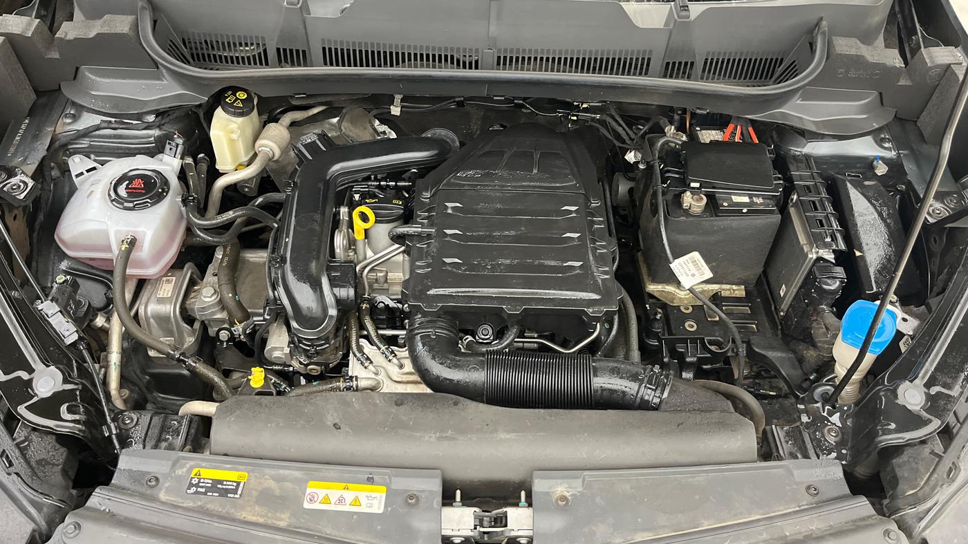 2022 Skoda KUSHAQ ACTIVE 1.0L TSI MT, Petrol, Manual, 28,926 km, Engine View