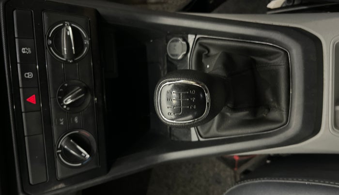 2022 Skoda KUSHAQ ACTIVE 1.0L TSI MT, Petrol, Manual, 28,926 km, Gear Lever