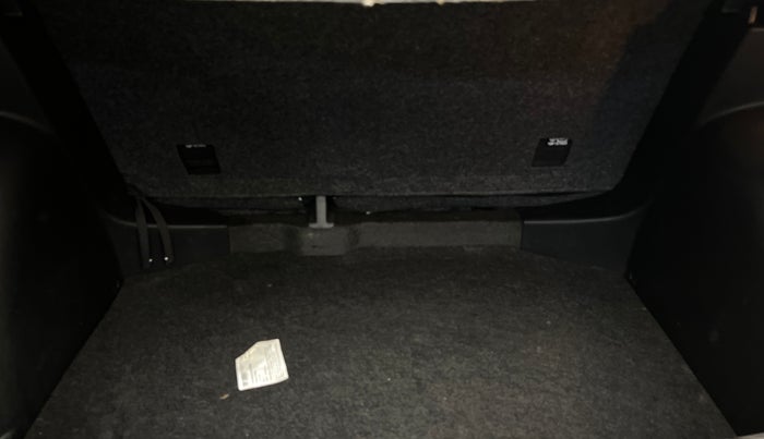 2022 Skoda KUSHAQ ACTIVE 1.0L TSI MT, Petrol, Manual, 28,926 km, Boot Inside