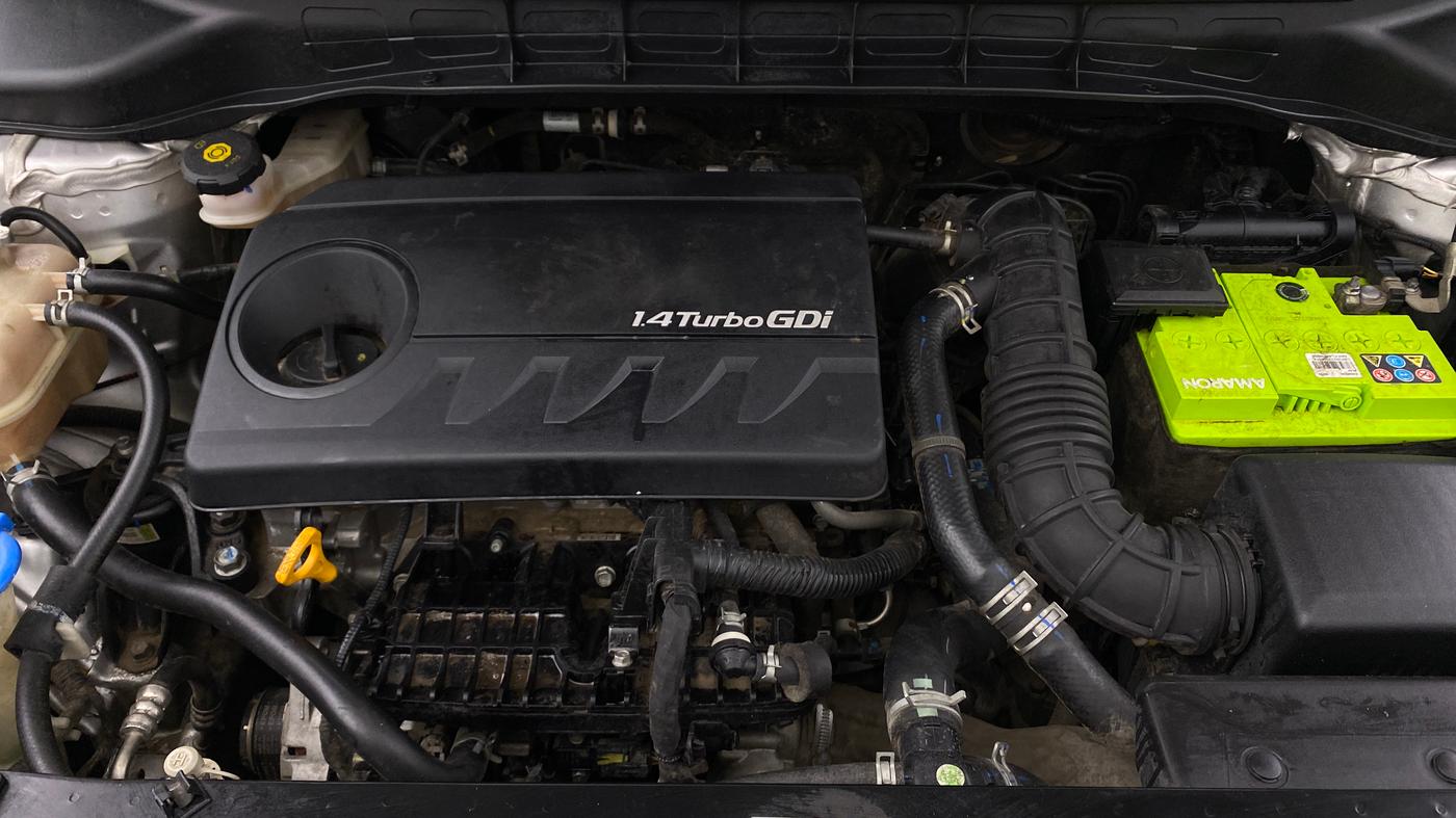 2022 KIA CARENS PRESTIGE PLUS 1.4 PETROL 7 STR, Petrol, Manual, 54,187 km, Engine View