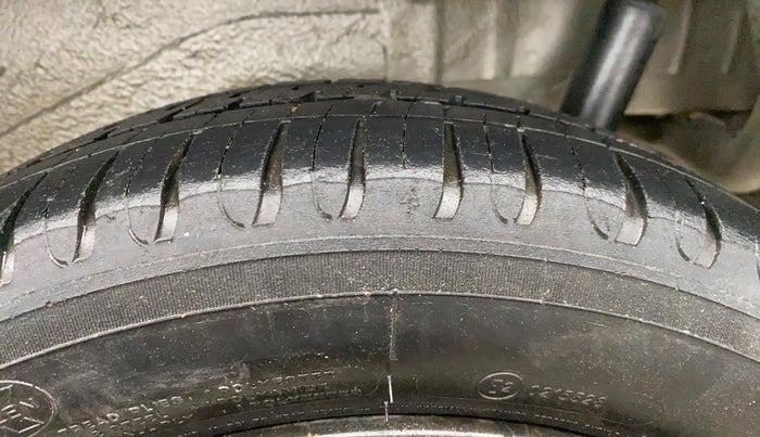 2014 Maruti Wagon R 1.0 VXI, Petrol, Manual, 34,718 km, Left Rear Tyre Tread