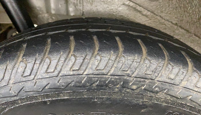 2014 Maruti Wagon R 1.0 VXI, Petrol, Manual, 34,718 km, Right Rear Tyre Tread