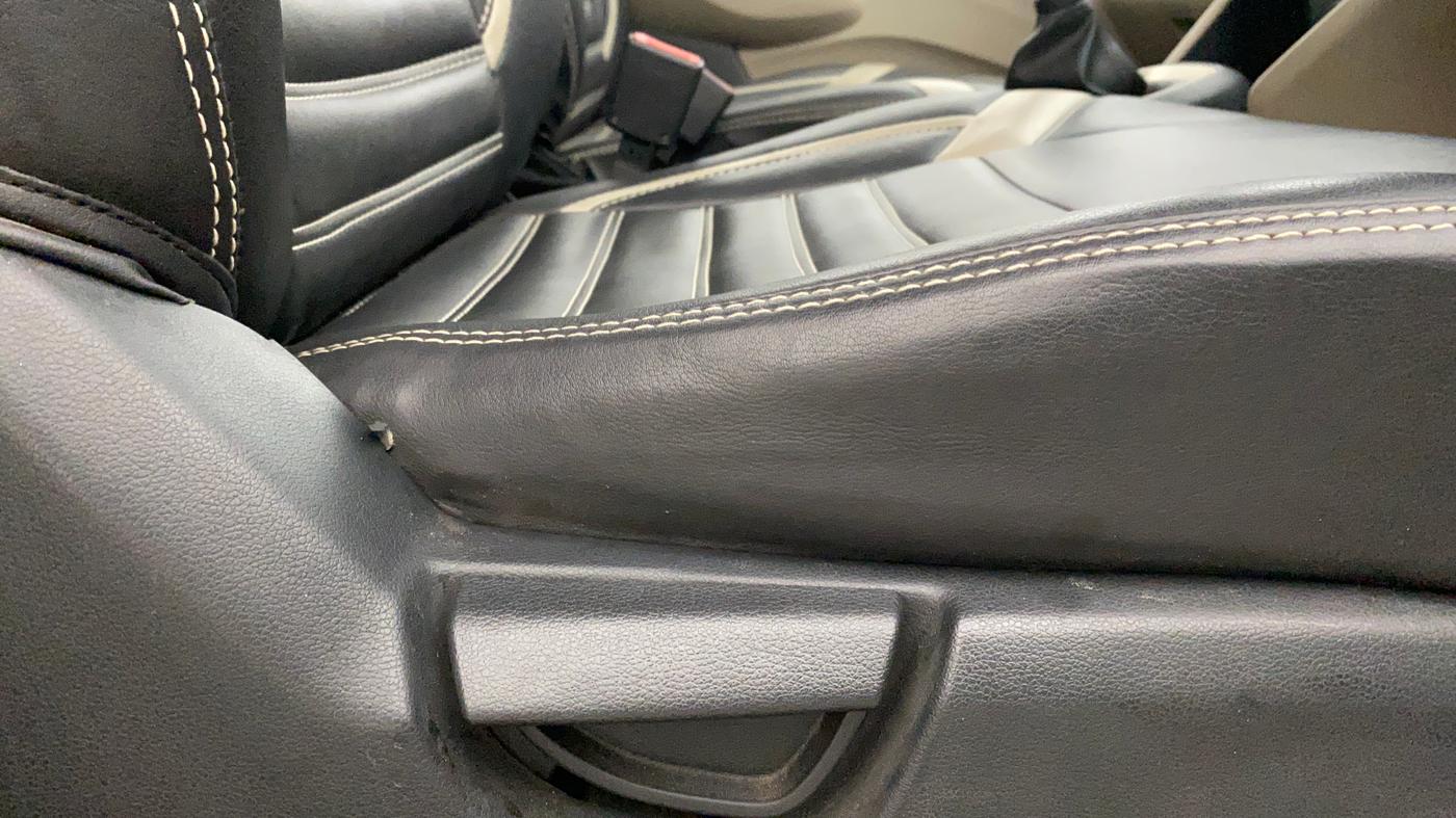 2021 Hyundai NEW SANTRO SPORTZ EXECUTIVE MT CNG, CNG, Manual, 39,445 km, Driver Side Adjustment Panel