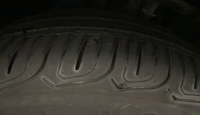 2022 Tata ALTROZ XZA PLUS, Petrol, Automatic, 3,435 km, Right Rear Tyre Tread