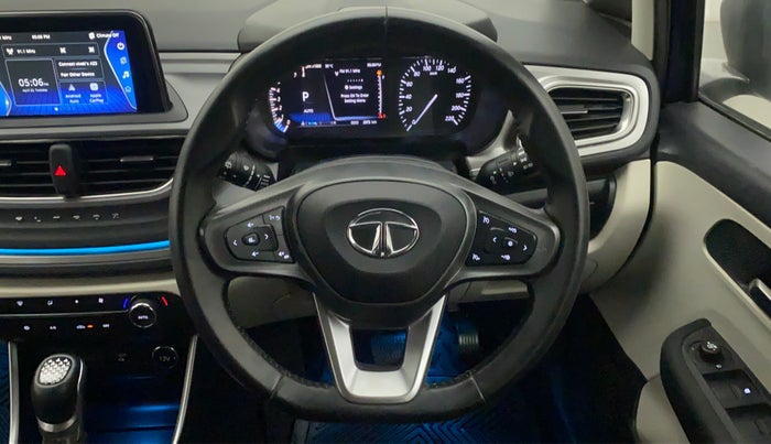 2022 Tata ALTROZ XZA PLUS, Petrol, Automatic, 3,435 km, Steering Wheel Close Up