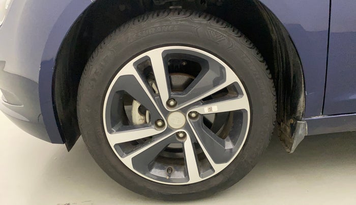 2022 Tata ALTROZ XZA PLUS, Petrol, Automatic, 3,435 km, Left Front Wheel