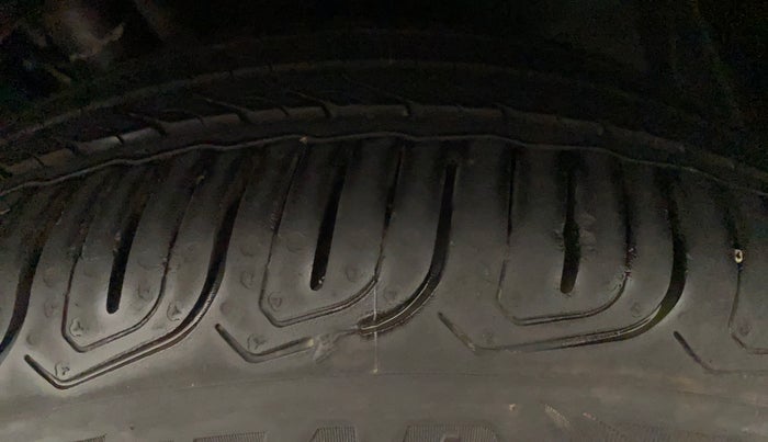 2022 Tata ALTROZ XZA PLUS, Petrol, Automatic, 3,435 km, Left Front Tyre Tread