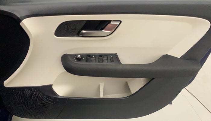 2022 Tata ALTROZ XZA PLUS, Petrol, Automatic, 3,435 km, Driver Side Door Panels Control