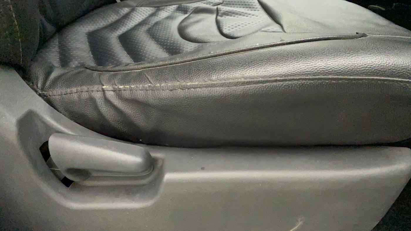 2011 Maruti Wagon R 1.0 LXI, Petrol, Manual, 45,163 km, Driver Side Adjustment Panel