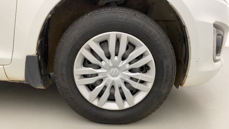 2015 Maruti Swift VXI, Petrol, Manual, 87,952 km, Right Front Wheel