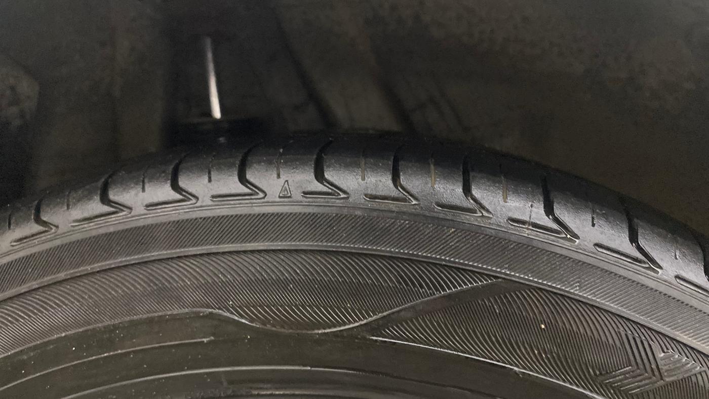 2019 Hyundai Verna 1.6 VTVT SX (O) AT, Petrol, Automatic, 1,37,087 km, Right Rear Tyre Tread