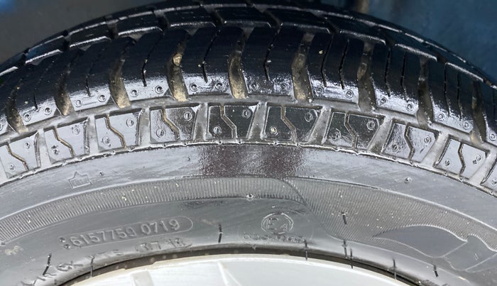 2019 Maruti Alto 800 LXI, Petrol, Manual, 7,837 km, Left Front Tyre Tread