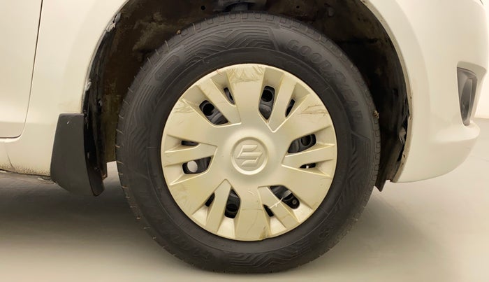 2012 Maruti Swift VDI, Diesel, Manual, 63,961 km, Right Front Wheel