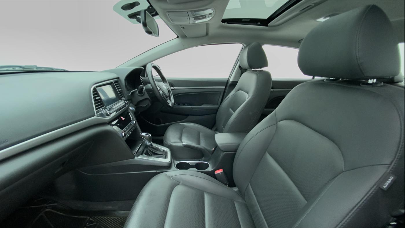 2019 Hyundai New Elantra 1.6 SX AT O, Diesel, Automatic, 11,784 km, Right Side Front Door Cabin