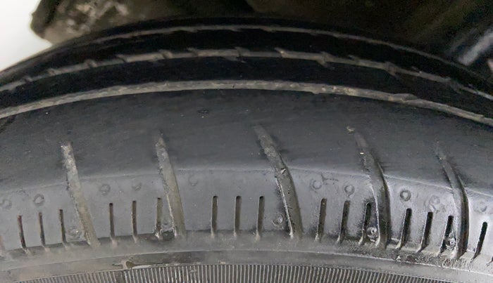 2019 Maruti Celerio VXI AGS, Petrol, Automatic, 25,370 km, Right Rear Tyre Tread