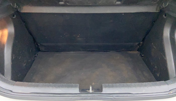 2015 Hyundai i20 Active 1.2 S, Petrol, Manual, 67,979 km, Boot Inside