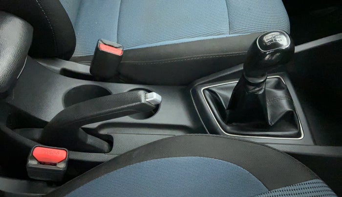 2015 Hyundai i20 Active 1.2 S, Petrol, Manual, 67,979 km, Gear Lever