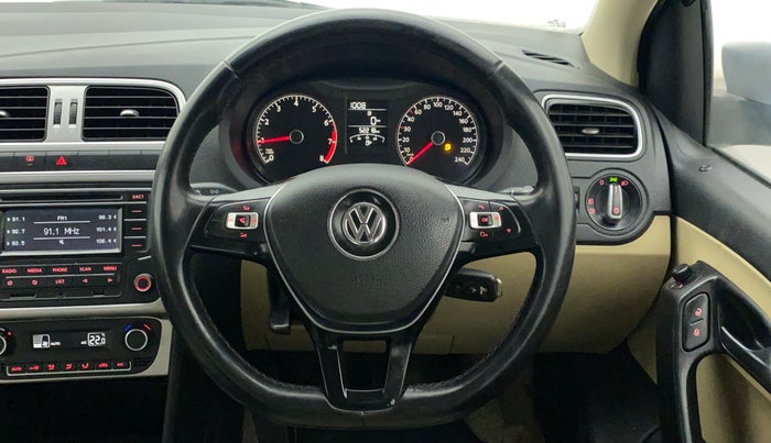 2014 Volkswagen Polo HIGHLINE1.2L, Petrol, Manual, 52,427 km, Steering Wheel Close Up