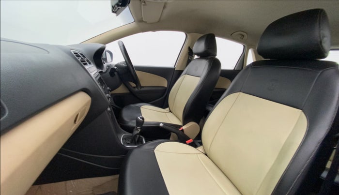 2014 Volkswagen Polo HIGHLINE1.2L, Petrol, Manual, 52,427 km, Right Side Front Door Cabin