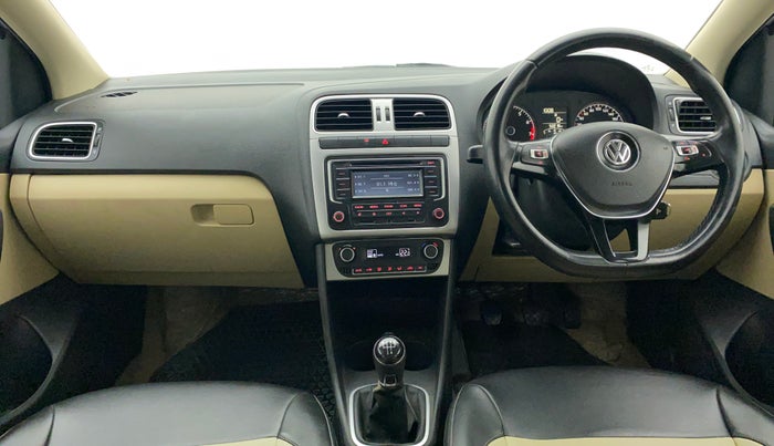 2014 Volkswagen Polo HIGHLINE1.2L, Petrol, Manual, 52,427 km, Dashboard