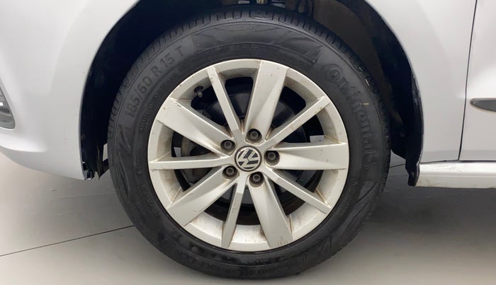 2014 Volkswagen Polo HIGHLINE1.2L, Petrol, Manual, 52,427 km, Left Front Wheel