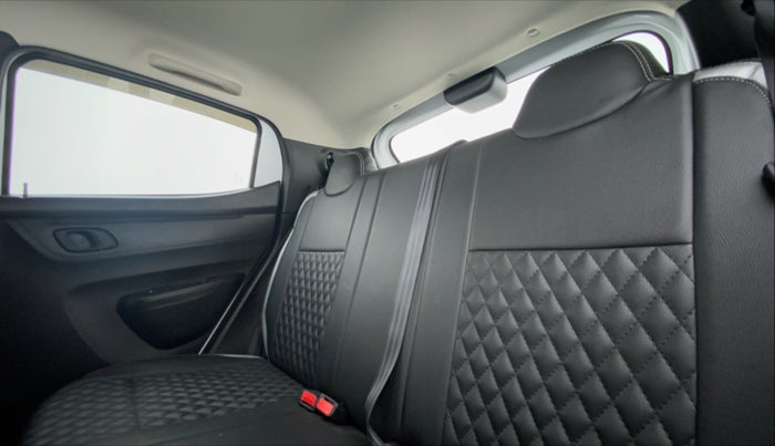 2021 Renault Kwid 1.0 RXT Opt AT, Petrol, Automatic, 5,336 km, Right Side Rear Door Cabin
