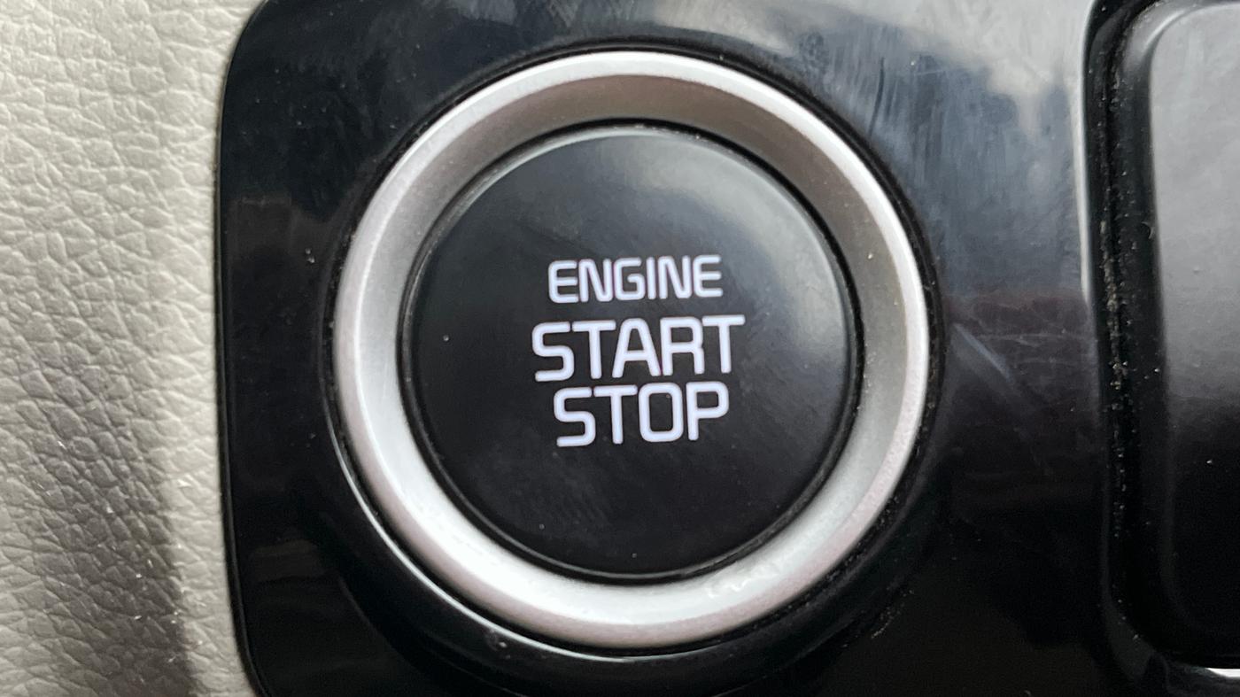 2020 KIA SONET HTX PLUS 1.5, Diesel, Manual, 1,33,523 km, Keyless Start/ Stop Button
