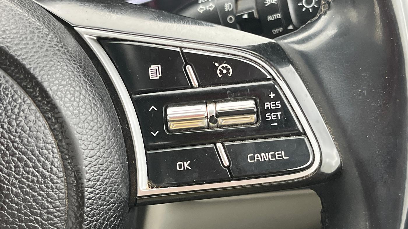 2020 KIA SONET HTX PLUS 1.5, Diesel, Manual, 1,33,523 km, Adaptive Cruise Control