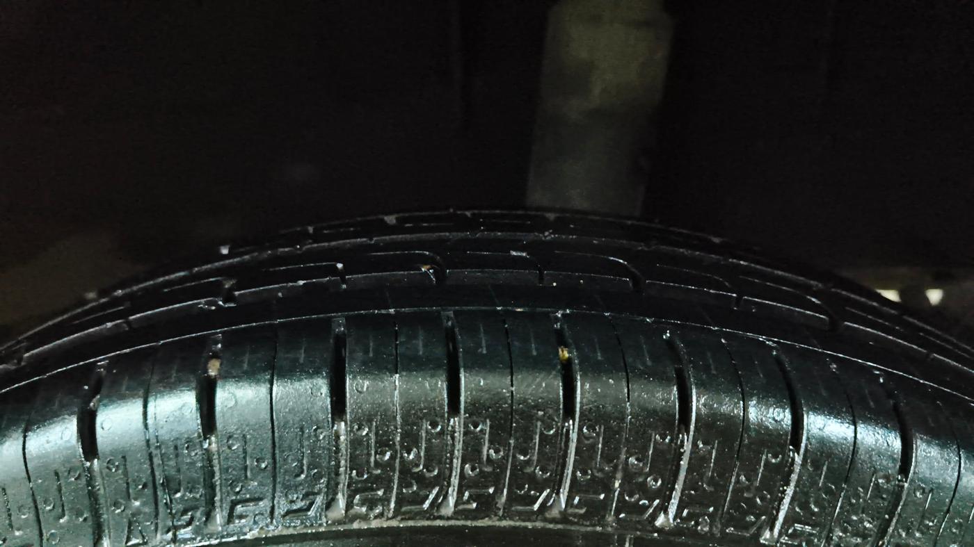 2016 Renault Kwid RXT 0.8, Petrol, Manual, 53,115 km, Left Rear Tyre Tread