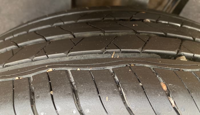 2022 Volkswagen TAIGUN HIGHLINE 1.0 TSI AT, Petrol, Automatic, 51,651 km, Left Front Tyre Tread