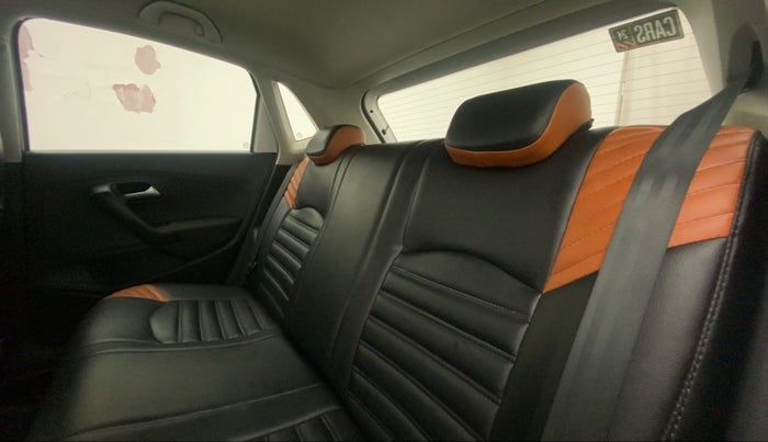 2015 Volkswagen Polo GT TSI AT, Petrol, Automatic, 61,317 km, Right Side Rear Door Cabin