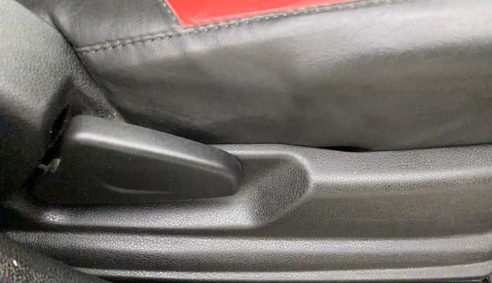2018 Renault Kwid RXT 1.0, Petrol, Manual, 88,794 km, Driver Side Adjustment Panel