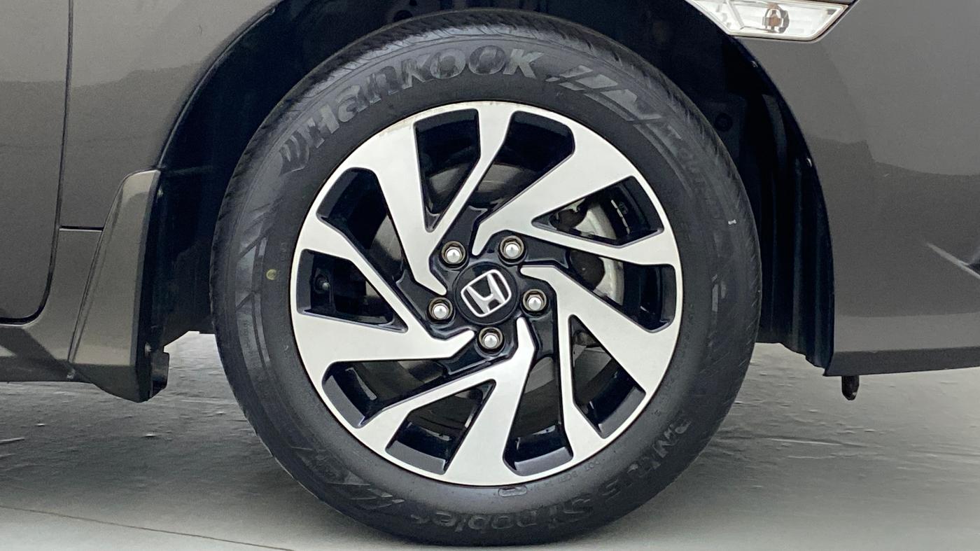 2019 Honda Civic 1.8V AT, Petrol, Automatic, 21,754 km, Right Front Wheel