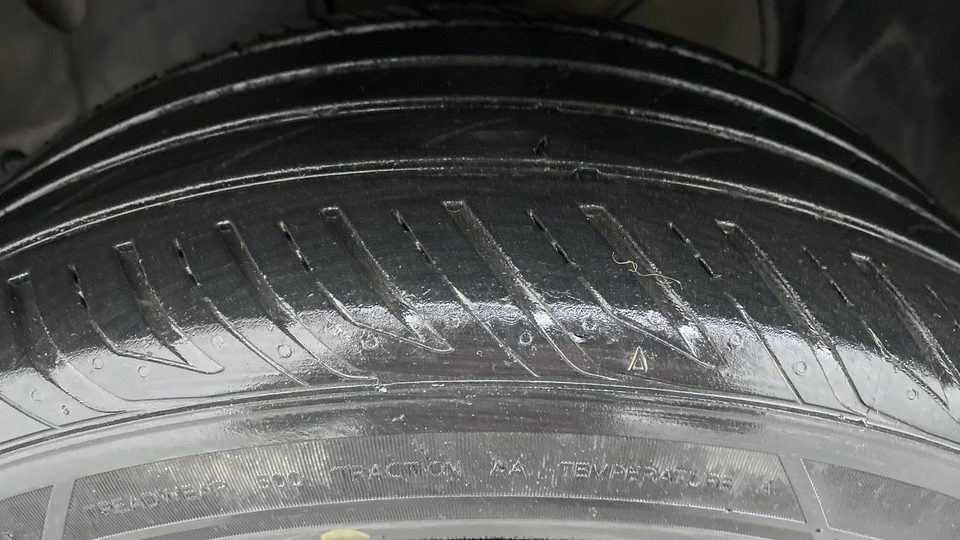 2019 Honda Civic 1.8V AT, Petrol, Automatic, 21,754 km, Left Front Tyre Tread